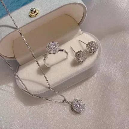 Shiny Rhinestones Zircon (CZ) Geometric Pendant Set