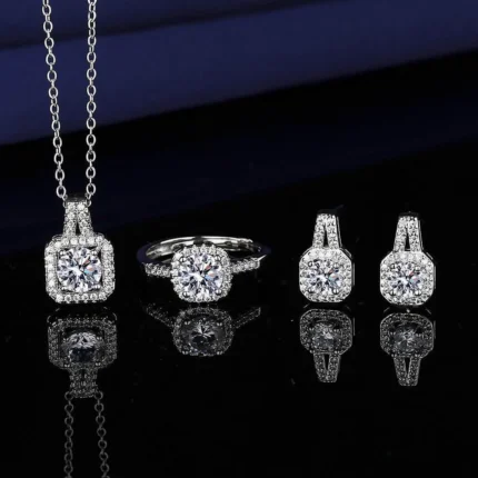 Silver Plated Luxury 1 Ct Moissanite Square Pendant