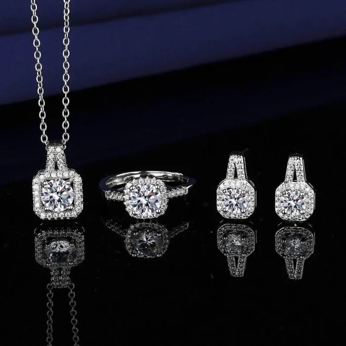 Silver Plated Luxury 1 Ct Moissanite Square Pendant - Image 1